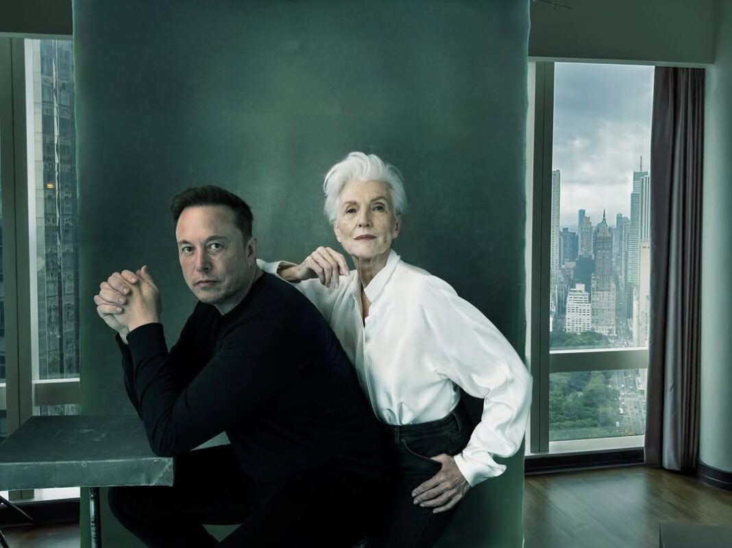 Κακοποίηση, φτώχεια κι ένα πιάτο φασόλια: Η μητέρα του Έλον Μασκ για την ζωή πίσω από τον πιο πλούσιο άνδρα στον κόσμο