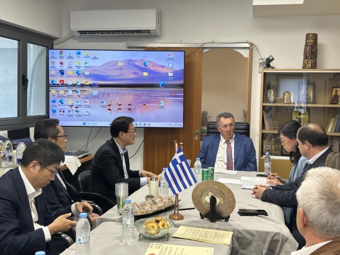 Συνάντηση αντιπροσωπειών για την προώθηση εκπαιδευτικών ανταλλαγών μεταξύ της ΔΔΕ Ανατολικής Αττικής με την Περιφέρεια Haidian του Πεκίνου