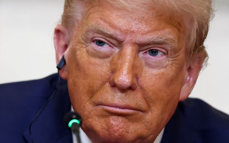 Γυμνή αλήθεια: Έτσι είναι ο Ντόναλντ Τραμπ χωρίς το πορτοκαλί μακιγιάζ του – Το viral post των 70Κ στο Reddit