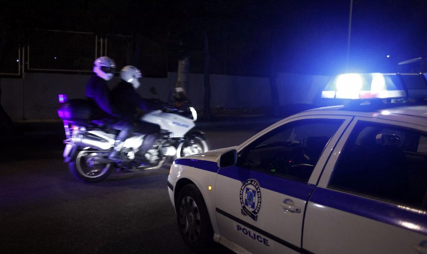 Καλλιθέα: Αστυνομικός πυροβολεί 50χρονο που τραυμάτισε συνάδελφό του με μαχαίρι