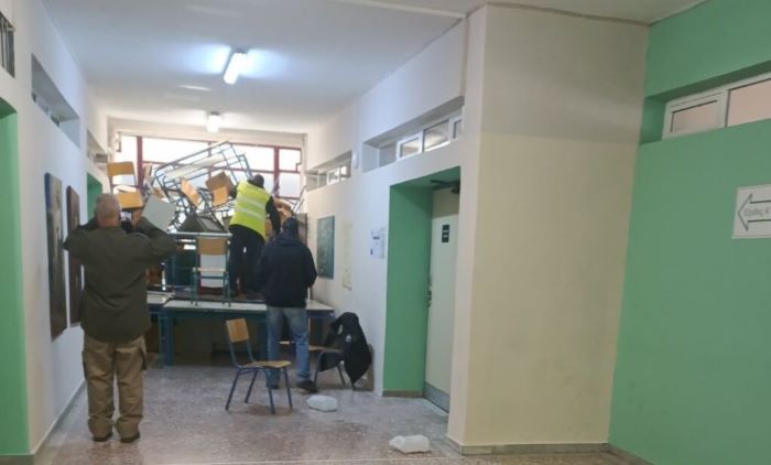 Εκτεταμένοι βανδαλισμοί στο Γυμνάσιο Ραφήνας – Άμεση αποκατάσταση των ζημιών από τον Δήμο Ραφήνας-Πικερμίου