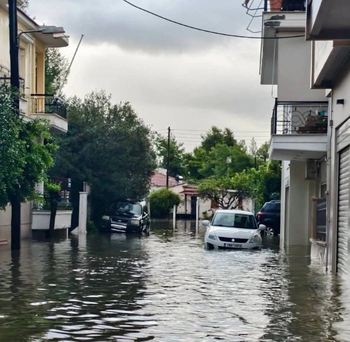 Ξυλοδαρμός δημοτικού υπαλλήλου στο Μεσολόγγι κατά τον καθαρισμό από πλημμύρες – Καταγγελίες και αντιδράσεις