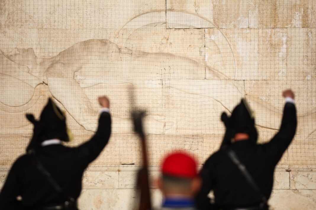 Και αν ο «Άγνωστος Στρατιώτης» μετατραπεί στην… πανεπιστημιακή αστυνομία του 2025;