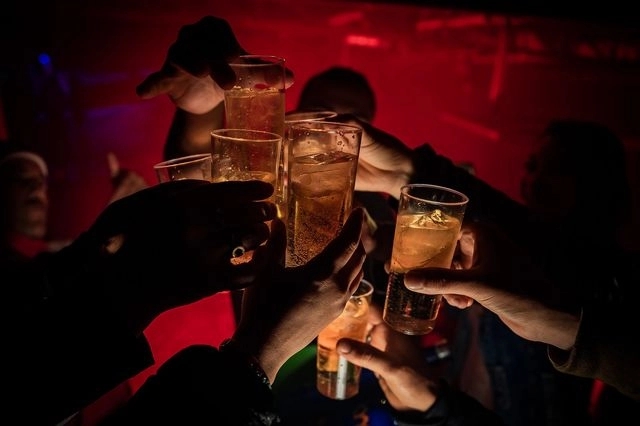 Νεκρή 16χρονη έξω από μπαρ στο Γκάζι