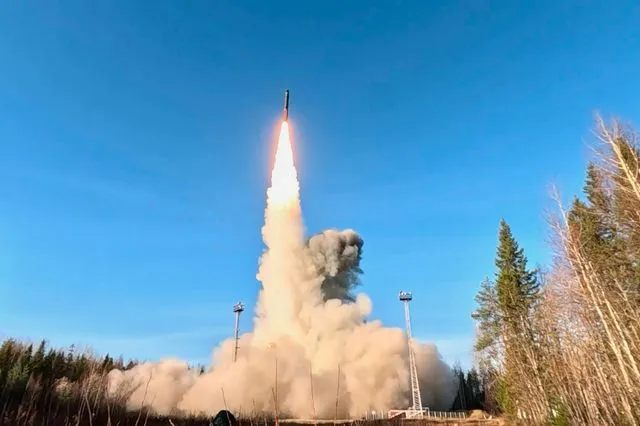 Burevestnik: Το νέο “αόρατο” υπερόπλο του Πούτιν με “απεριόριστη εμβέλεια”