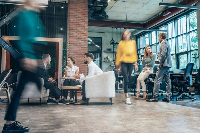 Τράπεζες: Αποταμιευτικές λύσεις για νέους με…10 ευρώ