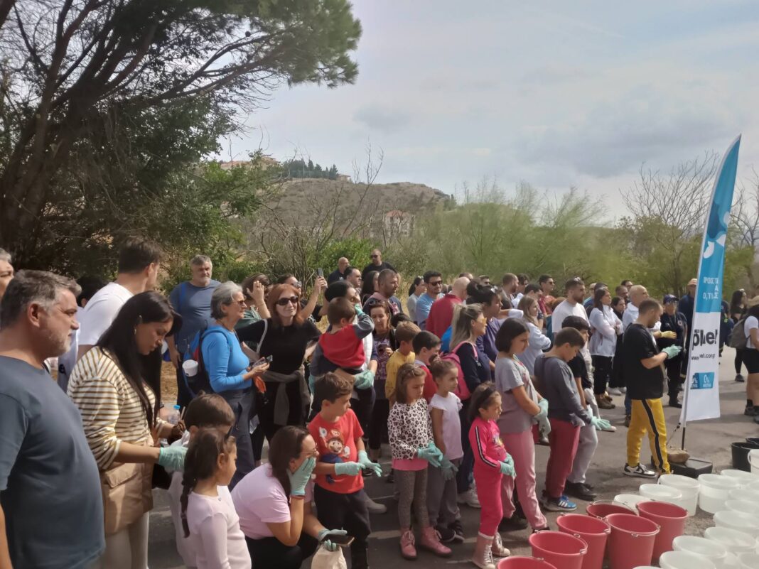 Πικέρμι: Δενδροφύτευση στο Ντράφι με τη συμμετοχή μαθητών και κατοίκων – Πάνω από 1.000 νέα δέντρα στη γη – rpn