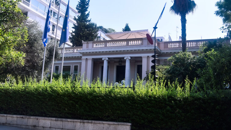 Κυβέρνηση: τηρεί τη συμφωνία με COSCO για το λιμάνι του Πειραιά – δηλώνει πρόθυμη για συνεργασία με τις ΗΠΑ