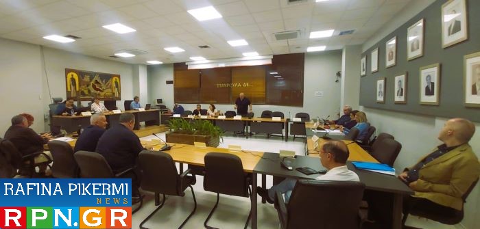 Διαφάνεια, ήθος και… χιούμορ στη Ραφήνα – Ο Βασιλόπουλος “τρολάρει”, ο Λουκάτος διδάσκει θεσμικότητα