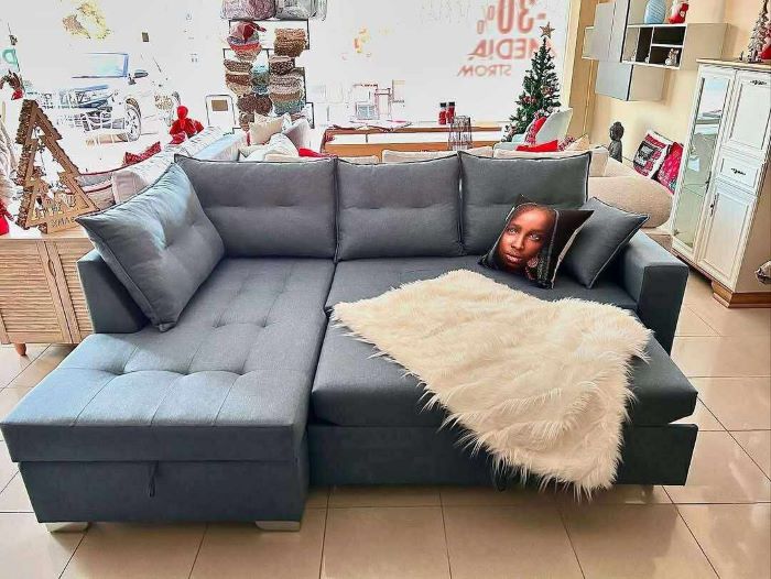 Νέα Μάκρη: Γωνιακός καναπές–κρεβάτι με αποθηκευτικό χώρο στη ”Φάμπρικα” σε τιμή έκπληξη!