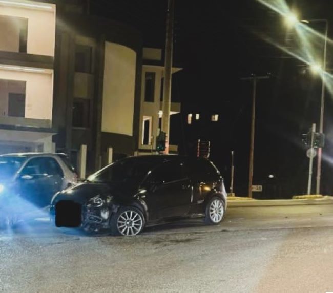 Σπάτα: Τροχαίο στο φανάρι του Κέντρου Υγείας – Ευτυχώς χωρίς τραυματισμούς – rpn