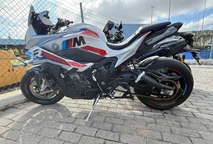 Τρέλα με 250χλμ./ώρα στην Αττική Οδό – Κόντρες, σούζες και… stories στα social media – rpn