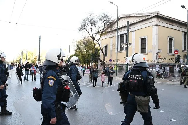 Πολυτεχνείο: “Αστακός” το κέντρο – Μεταβολές στα ΜΜΜ, ποιοι σταθμοί του Μετρό κλείνουν