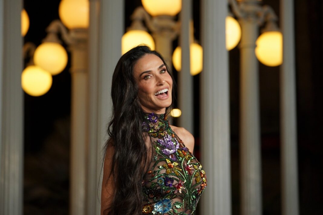 8 διάσημοι που έχουν παραδεχτεί ότι έχουν κάνει τρίο