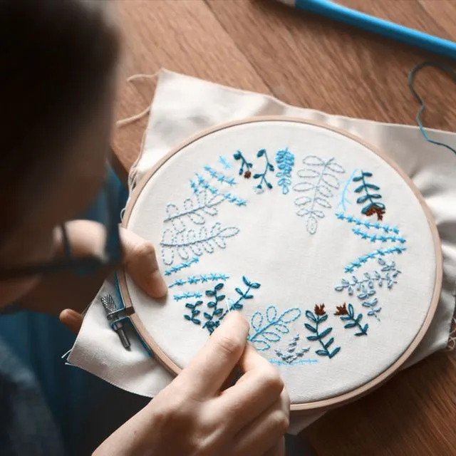 Βασίλης Σπαντούρος: Κέντημα πάνω στα ερείπια της δημόσιας εκπαίδευσης