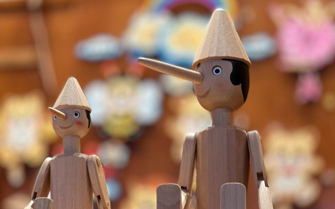 Ψέματα: Δεν μας αρέσουν, εκτός αν μας συμφέρουν;