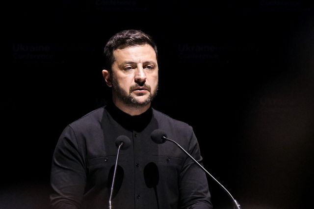 Σάκοι με χρήματα και μια χρυσή τουαλέτα – Αποκαλύψεις για το σκάνδαλο που αγγίζει τον Ζελένσκι