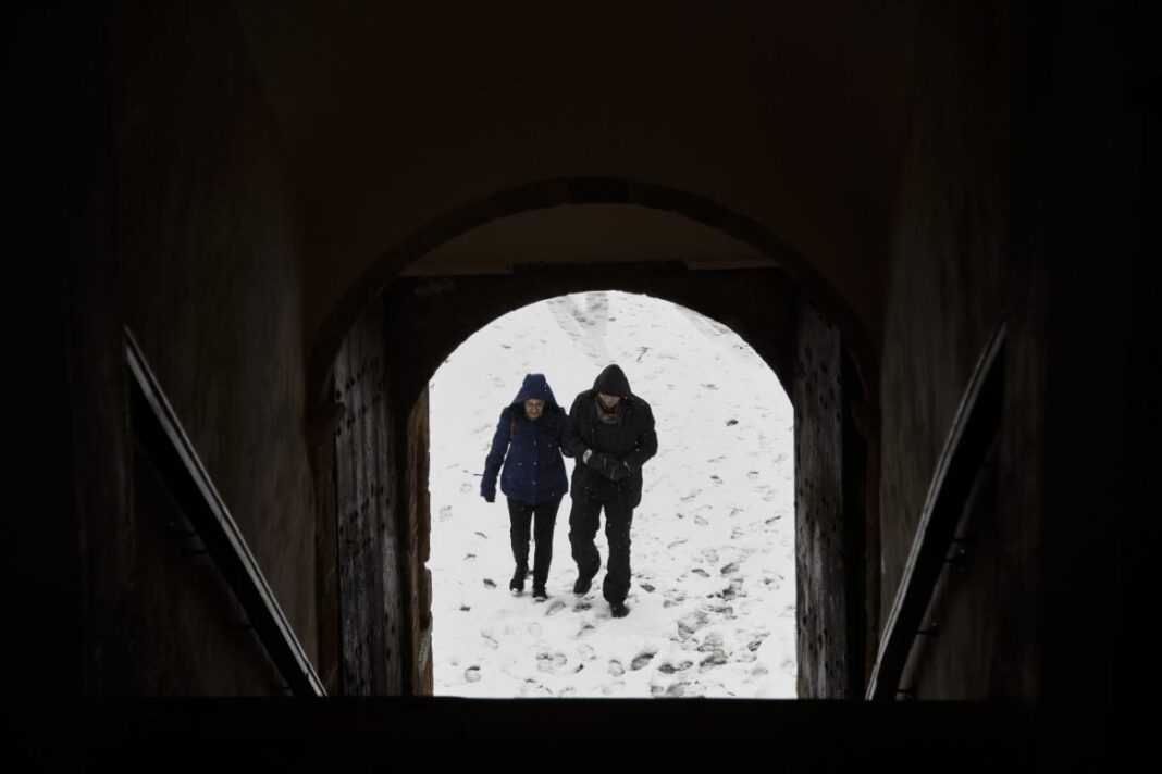 Θερμοκρασίες κάτω από το μηδέν παραμονή και ανήμερα της Πρωτοχρονιάς – Χιόνια ακόμη και στην Αττική