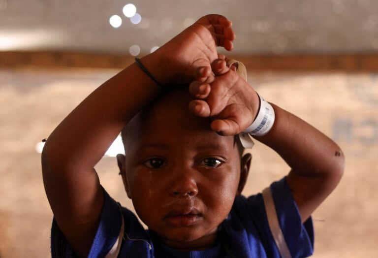 Σκλαβοπάζαρο και σύγχρονο παιδομάζωμα – Το Σουδάν, ο πόλεμος και τα παιδιά «ενός κατώτερου Θεού»