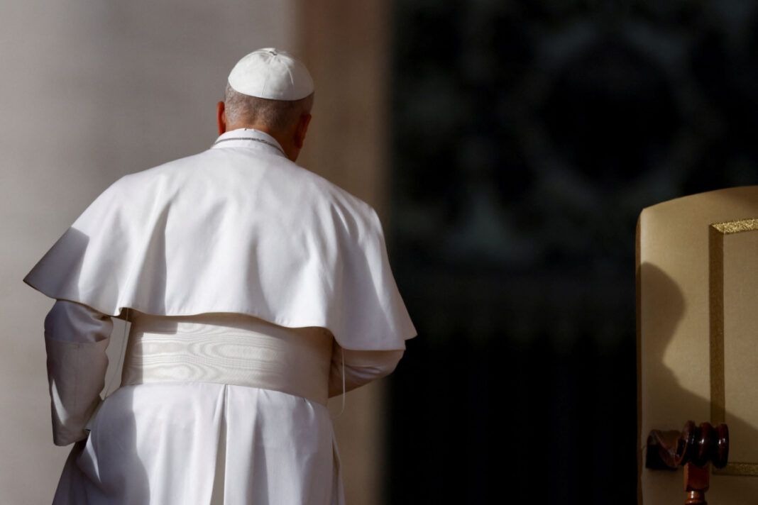 Και ο Πάπας έχει αϋπνίες – Τι κάνει ο Ποντίφικας όταν δεν μπορεί να κοιμηθεί