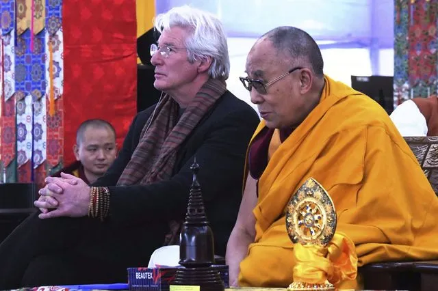 Ο Ρίτσαρντ Γκιρ ετοιμάζει ντοκιμαντέρ για τον Δαλάι Λάμα