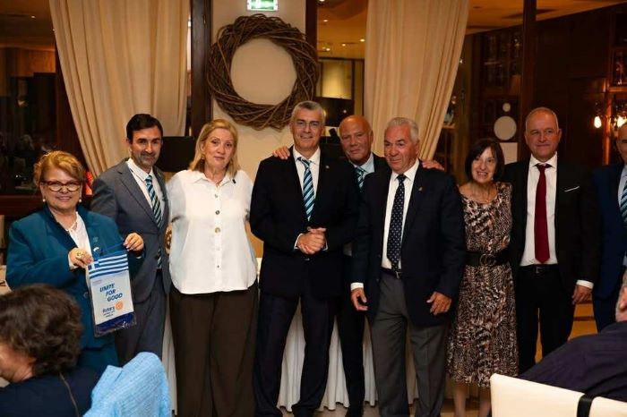 Βράβευση των αριστούχων Λυκείων Νέας Μάκρης και Μαραθώνα από τον Ροταριανό Όμιλο – rpn