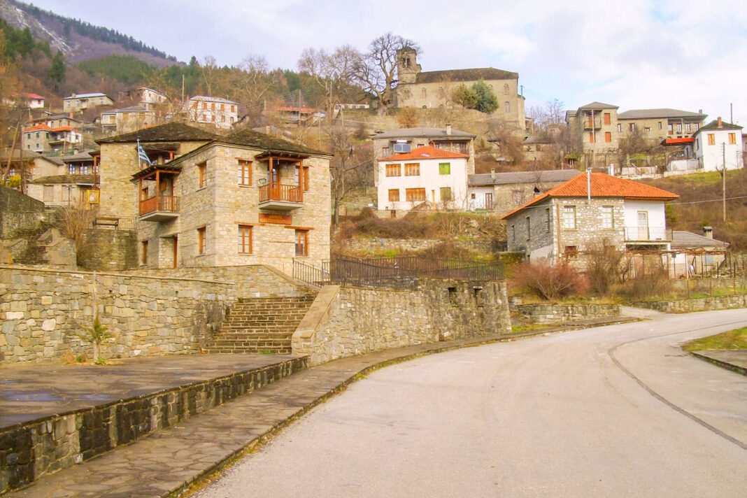 Μαστοροχώρια: Διακοπές σε πέτρινα αριστουργήματα