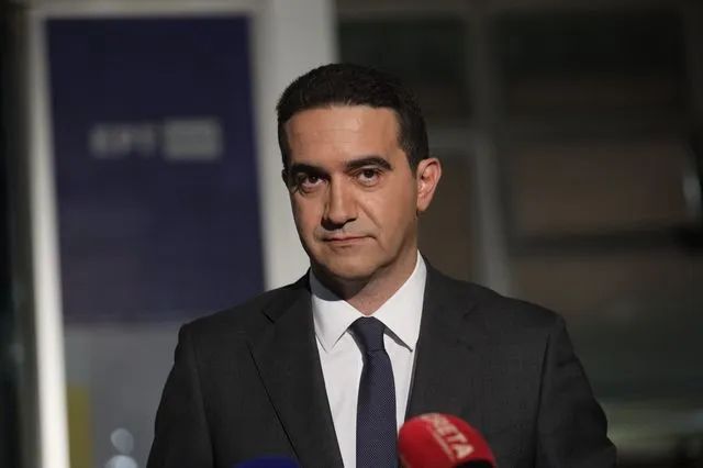 Κατρίνης για τη σύλληψη του μικρού του γιου: “Ο νόμος ισχύει για όλους χωρίς εξαίρεση”