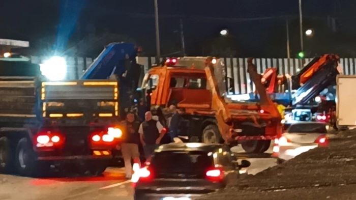 Τροχαίο στον Κηφισό: Ανετράπη φορτηγό έπειτα από σύγκρουση με αυτοκίνητο – Δύο τραυματίες – rpn