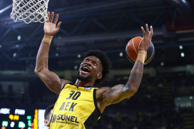 «Συναγερμός στη Βαρκελώνη για τον Ολυμπιακό»