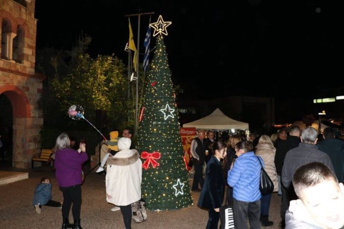 Με φως, μουσική και συμμετοχή πολιτών ξεκίνησαν τα Χριστούγεννα σε Ραφήνα και Πικέρμι – rpn