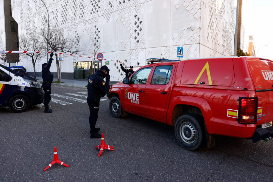 Νέο σιδηροδρομικό ατύχημα στην Ισπανία – πρόσκρουση τρένου σε γερανό