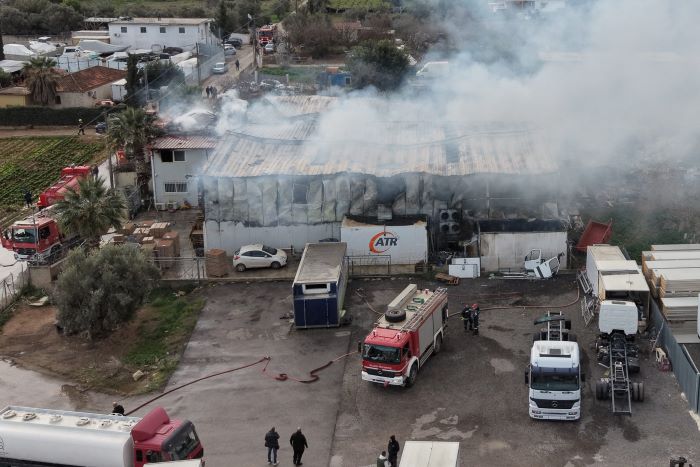 Κορωπί: Συνελήφθη άνδρας για τη φωτιά σε δύο αποθήκες που καταστράφηκαν ολοσχερώς – rpn