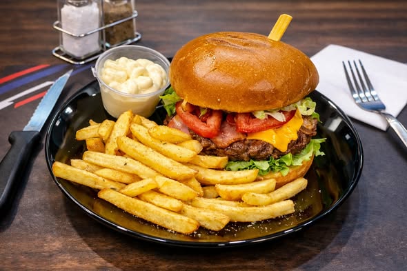 Πικέρμι: Burger από το Οβελιστήριο των Φίλων – rpn