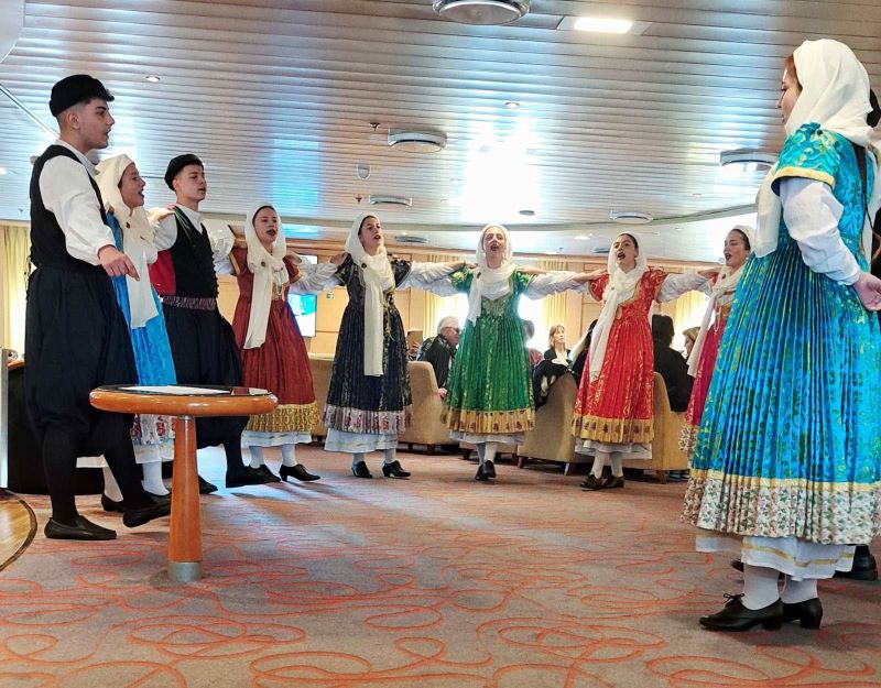 Το Λύκειο των Ελληνίδων Ραφήνας χόρεψε στο πλοίο «Διαγόρας» – rpn