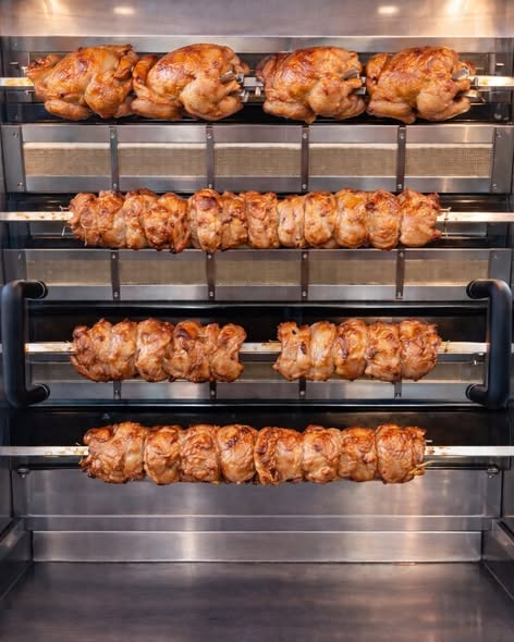 Οβελιστήριο των Φίλων – Πικέρμι: Νέα εποχή! Νέες σούβλες! Αυθεντική γεύση!