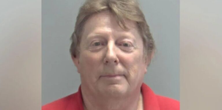 Ανάγκασε γυναίκα να κάνει σεξ με 1000 άνδρες και την βιντεοσκοπούσε – Καταδικάστηκε σε ισόβια