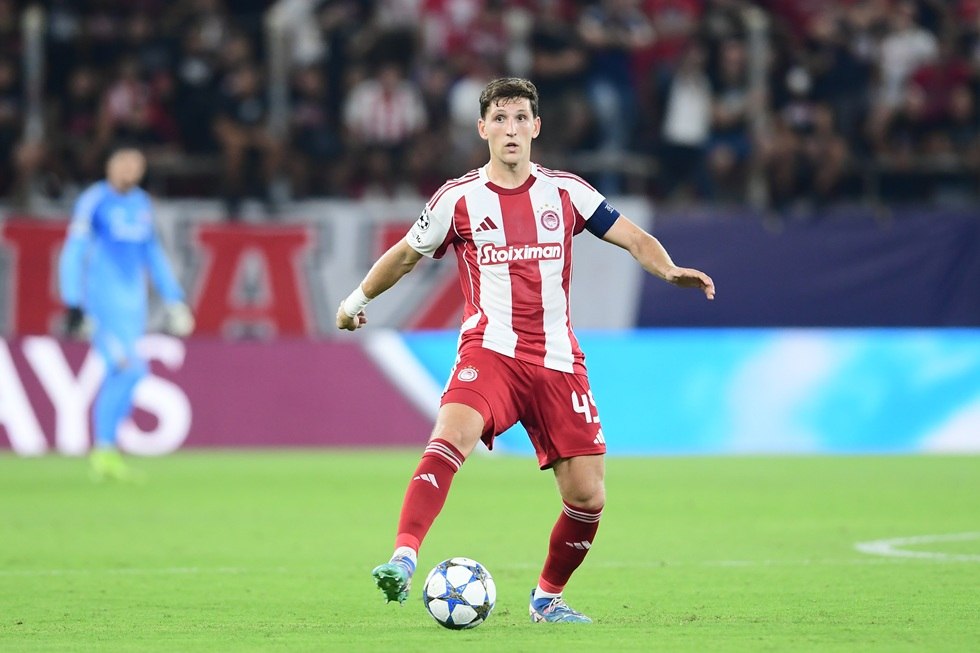 Έτσι κάνει ο αρχηγός του Ολυμπιακού