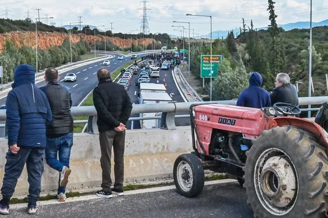 Οι αγρότες ετοιμάζονται να κλείσουν και το Μπράλο
