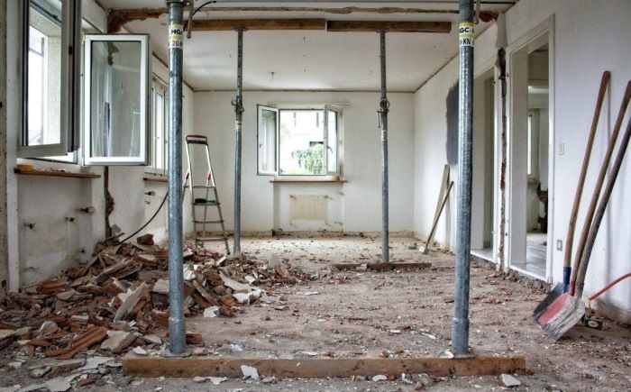 20.000 κλειστά ακίνητα βγαίνουν στην αγορά με το νέο «Ανακαινίζω – Νοικιάζω»: Περισσότερες περιοχές και περισσότεροι δικαιούχοι για τη Μετεγκατάσταση