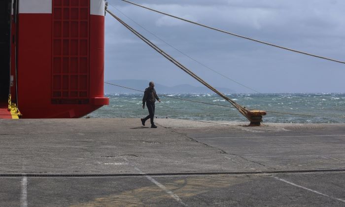 Πλοίο έδεσε αιφνιδίως στο Λαύριο γιατί βρέθηκε νεκρή επιβάτιδα σε καμπίνα – rpn