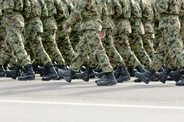Καταγγελίες για σεξουαλική παρενόχληση και ναζιστικούς χαιρετισμούς σε επίλεκτη ομάδα στρατού
