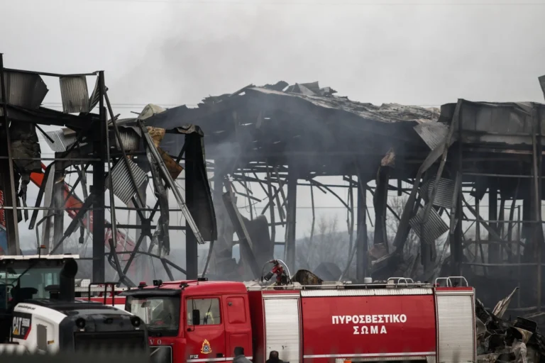 ΠΑΣΟΚ: Σφοδρή κριτική στον Πρωθυπουργό για το εργατικό δυστύχημα στη “Βιολάντα”