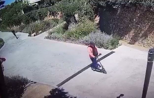 Οι «Ροζ Πάνθηρες» έφυγαν με πατίνια μετά τη ληστεία