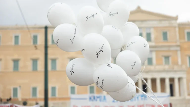 3 χρόνια από την τραγωδία στα Τέμπη: Όλη η χώρα… στο πόδι! Συλλαλητήρια σε 70 πόλεις – Κινητοποιήσεις και πορείες