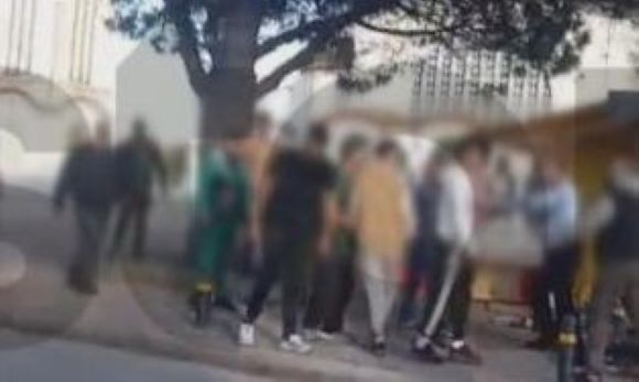 Γαστούνη: 20 Ρομά ισοπέδωσαν περίπτερο και τραυμάτισαν πατέρα και γιο