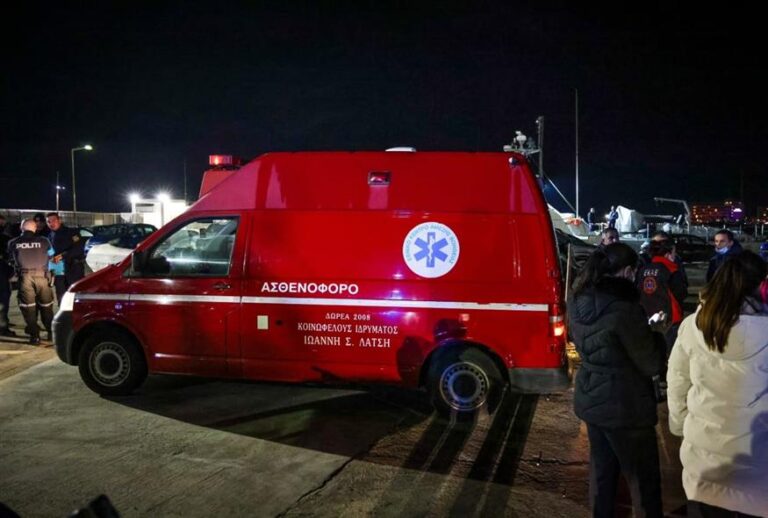 Χίος: 15 νεκροί και 25 τραυματίες από σύγκρουση ταχύπλοου με μετανάστες και σκάφος του Λιμενικού