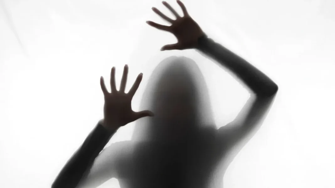 Αρρωστημένες ορέξεις 64χρονου – Επιχείρησε να βιάσει 25χρονη ΑμεΑ – Είχε κακοποιήσει σεξουαλικά την 7χρονη κόρη του