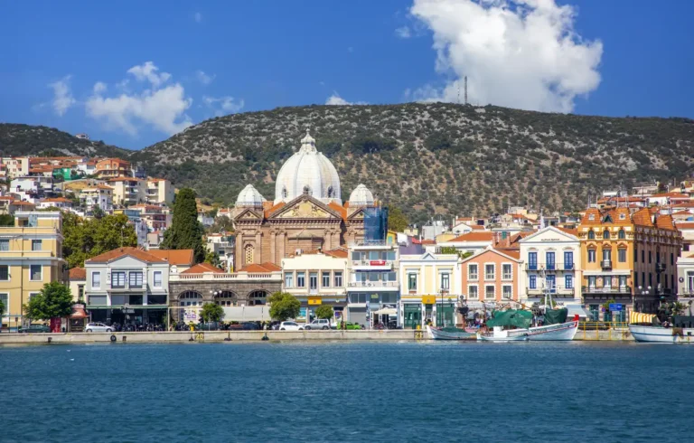 Εκτόξευση της ζήτησης από Τούρκους για βίζα εξπρές και airbnb στην Ελλάδα