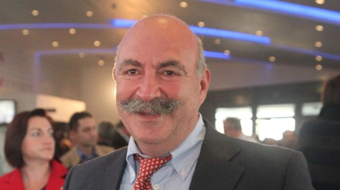 Σπάτα: Ο Χρήστος Μαυρίκης ταμπουρώθηκε στο σπίτι του μετά από πυροβολισμούς